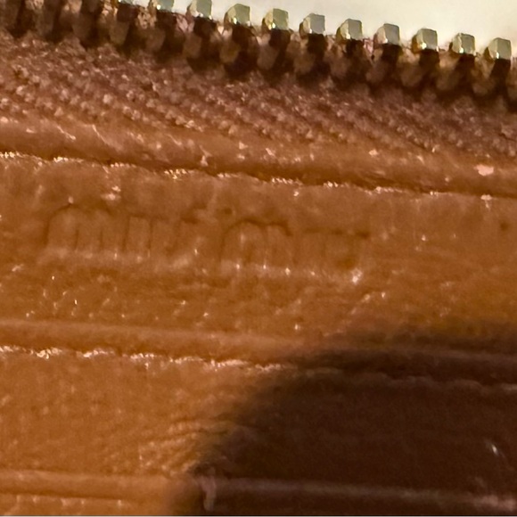 🌼Authentic EUC Miu Miu Tan Leather wallet🌼 - Picture 6 of 13
